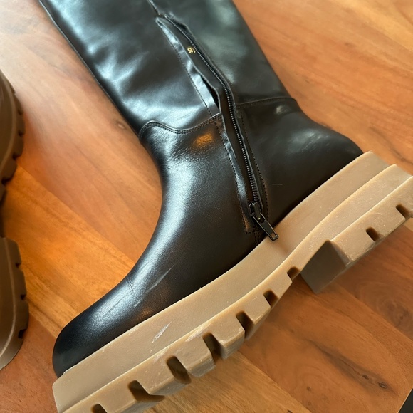 Alias Mae ◡̈ Donni Lug Sole Black Leather Boots - Picture 9 of 15